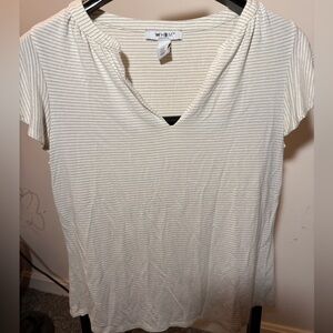 ⭐️ 3/$20 White House Black Market Cream and Gold Striped v-neck shirt womens m
